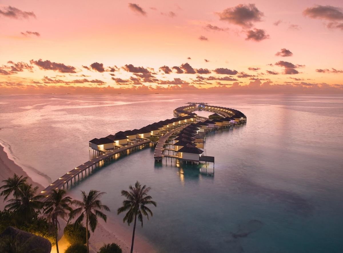 Tie the knot in the Maldives for a truly unforgettable wedding experience!