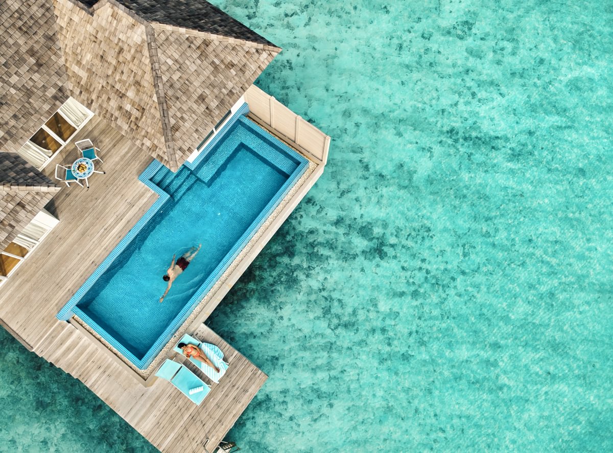 Kandima Sunset Aqua Pool Suite Medium